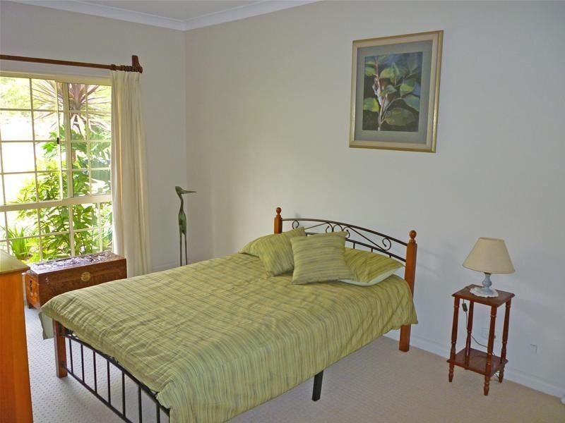 8 Kauzal Crescent, Surf Beach NSW 2536