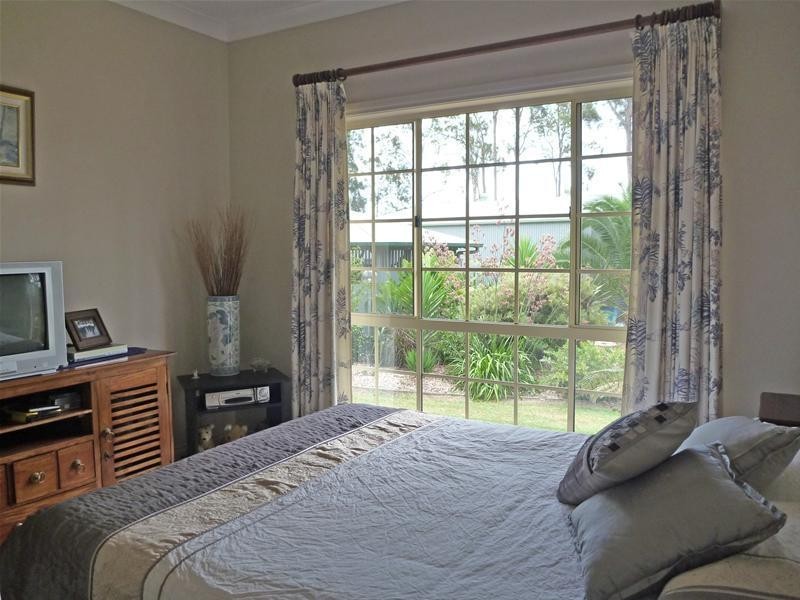 8 Kauzal Crescent, Surf Beach NSW 2536