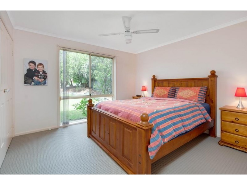 8 Barrani Place, Lilli Pilli NSW 2536