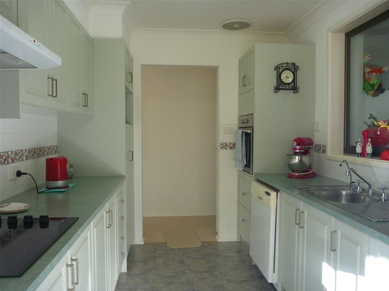 3 Hillview Place, Sunshine Bay NSW 2536