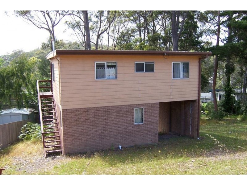 4 Bay View Street, Surf Beach NSW 2536