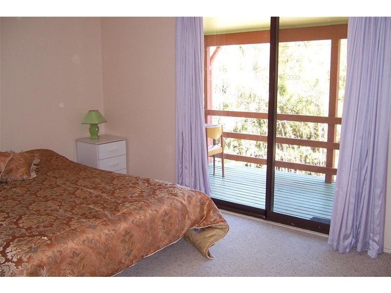 16 Heron Road, Catalina NSW 2536