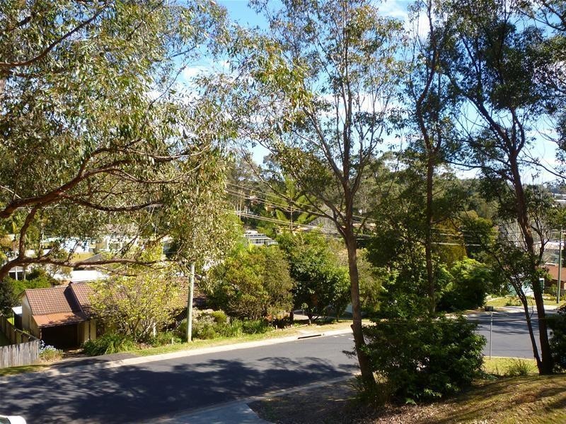 21 Clare Crescent, Batehaven NSW 2536
