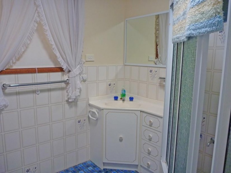 2/692 Beach Road, Surf Beach NSW 2536