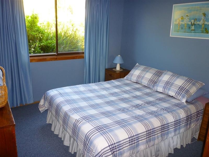 25 Catalina Drive, Catalina NSW 2536