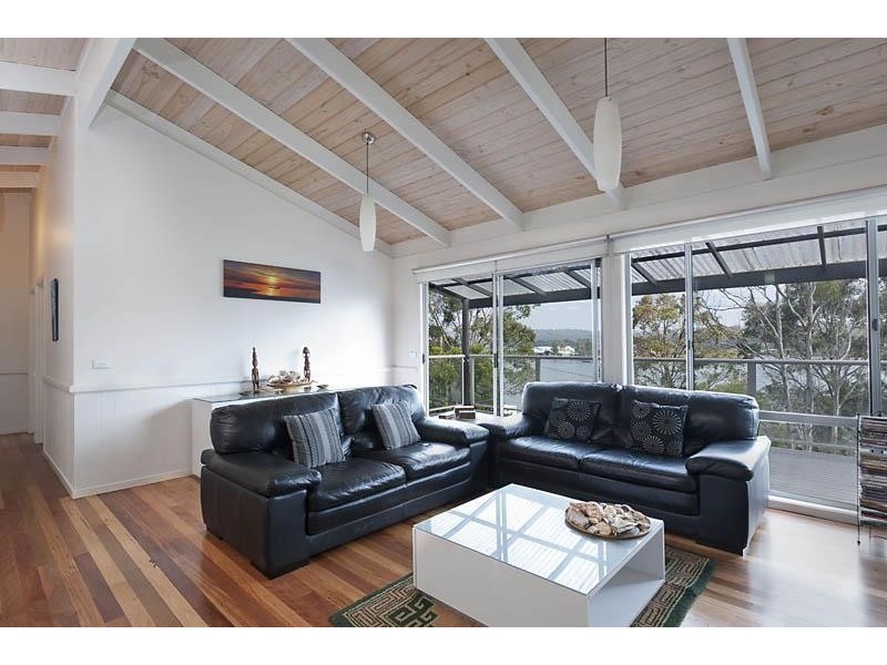 30 Wray Street, Batemans Bay NSW 2536