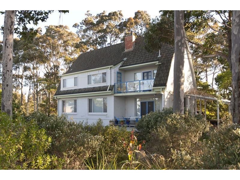 19 Burrawang Crescent, Sunshine Bay NSW 2536