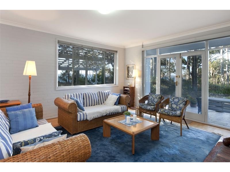 19 Burrawang Crescent, Sunshine Bay NSW 2536