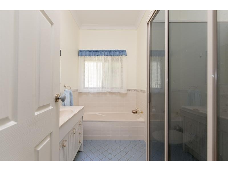 6B Jerupa Close, Surf Beach NSW 2536