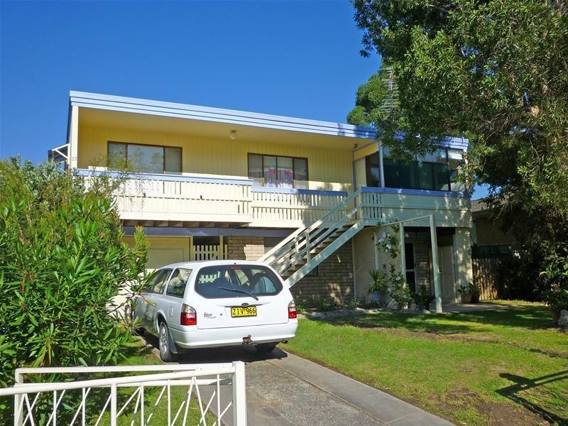 22 Flinders Way, Surf Beach NSW 2536