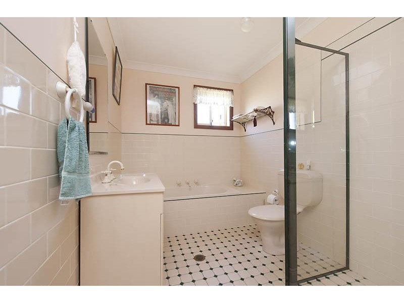 9 Tinarra Close, Lilli Pilli NSW 2536