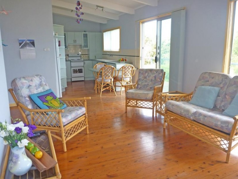 57 Kingston Place, Tomakin NSW 2537
