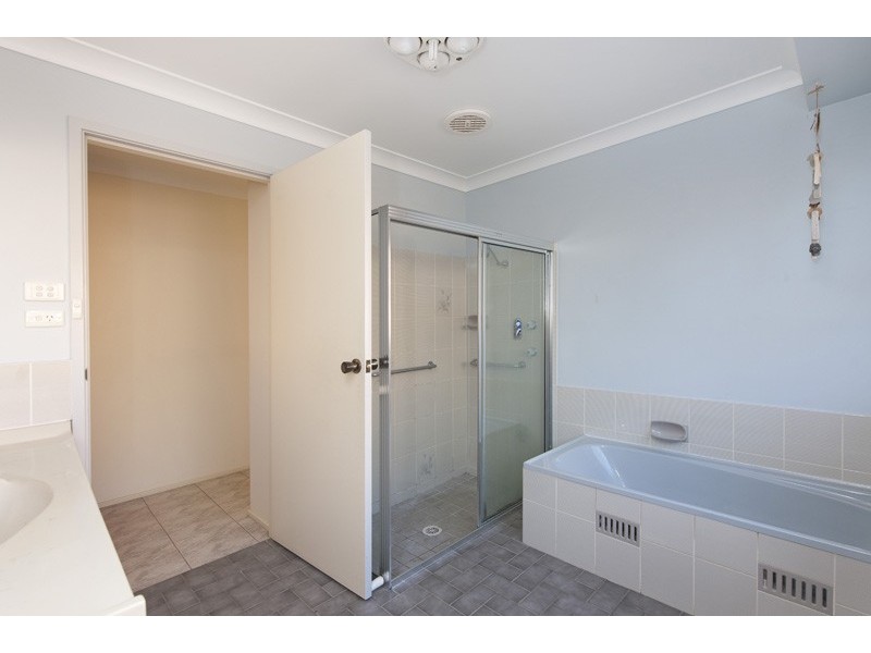 124 Hume Road, Sunshine Bay NSW 2536