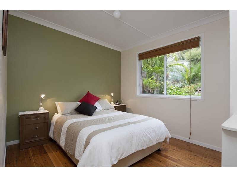 5 Fairley Street, Depot Beach NSW 2536