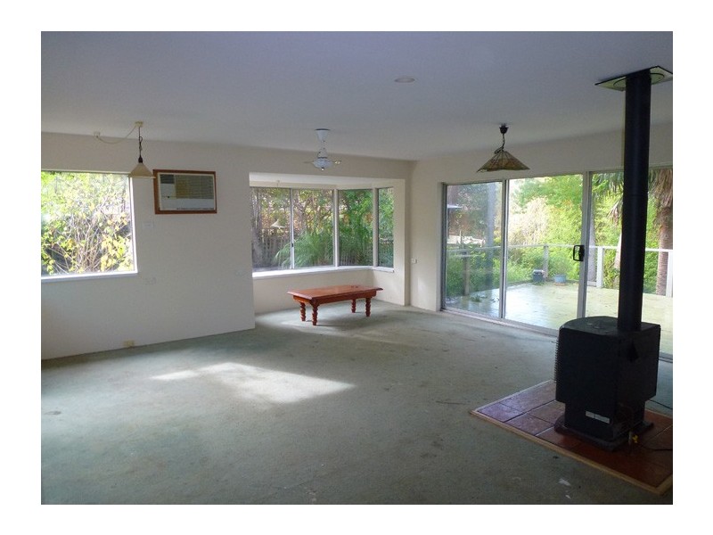 57 Eric Fenning Drive, Surf Beach NSW 2536