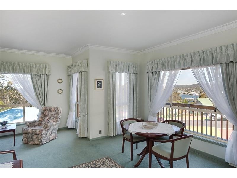 16 Penthouse Place, North Batemans Bay NSW 2536