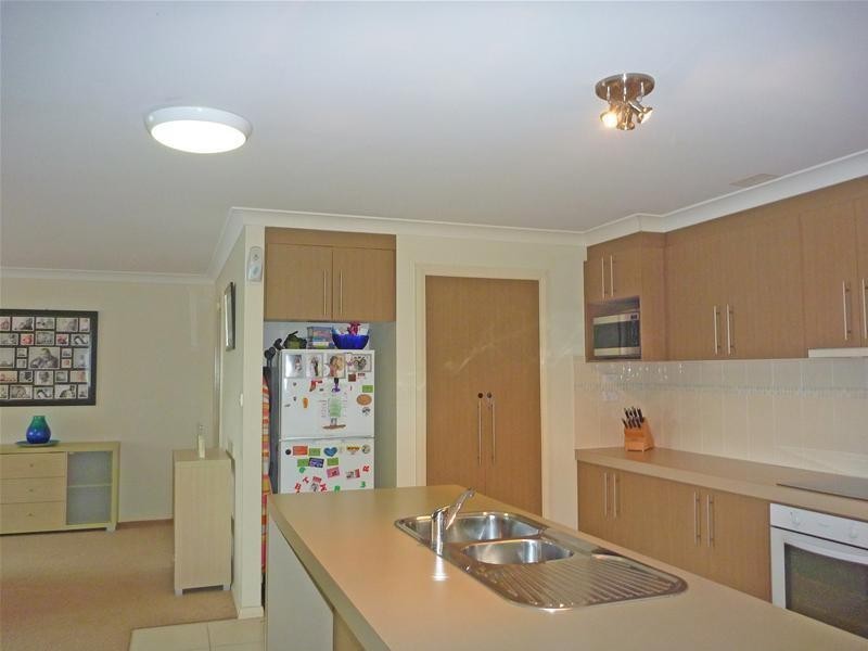 19B Johnson Place, Surf Beach NSW 2536