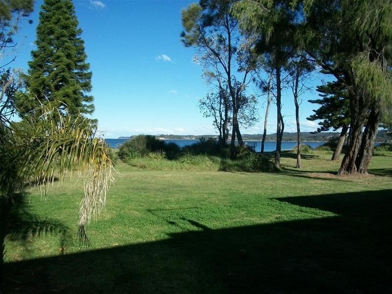 1/30 Myamba Parade, Surfside NSW 2536