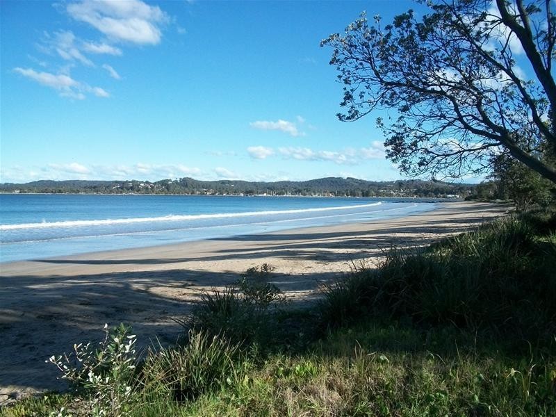 1/30 Myamba Parade, Surfside NSW 2536