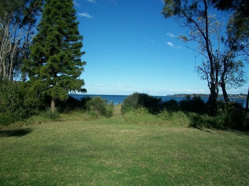 1/30 Myamba Parade, Surfside NSW 2536