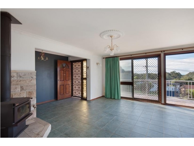 55 Pacific Road, Surf Beach NSW 2536