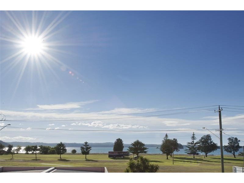 4/212 Beach Road, Batehaven NSW 2536
