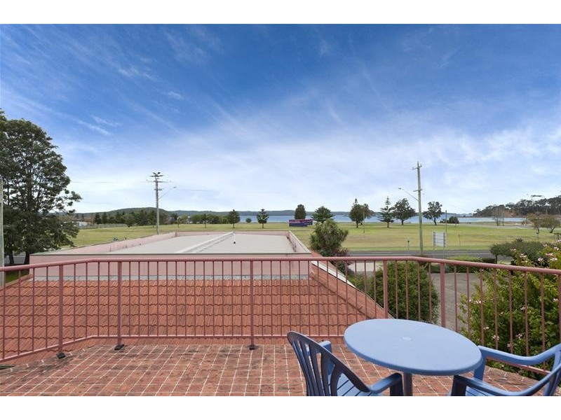 4/212 Beach Road, Batehaven NSW 2536