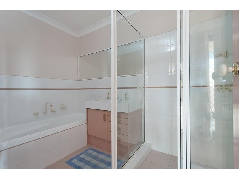 4/212 Beach Road, Batehaven NSW 2536