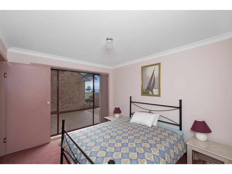 4/212 Beach Road, Batehaven NSW 2536