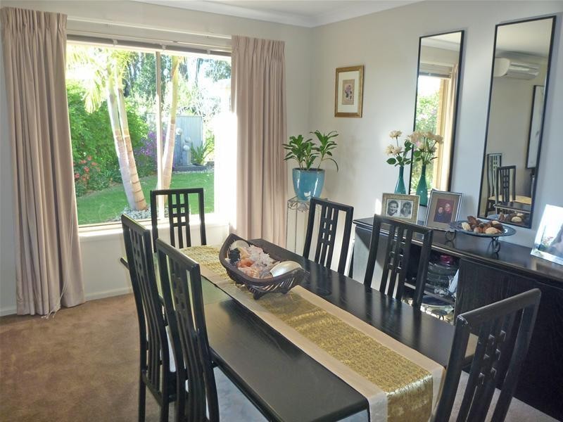 17 Batman Place, Sunshine Bay NSW 2536