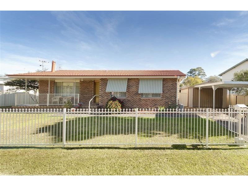 2 Cook Avenue, Surf Beach NSW 2536