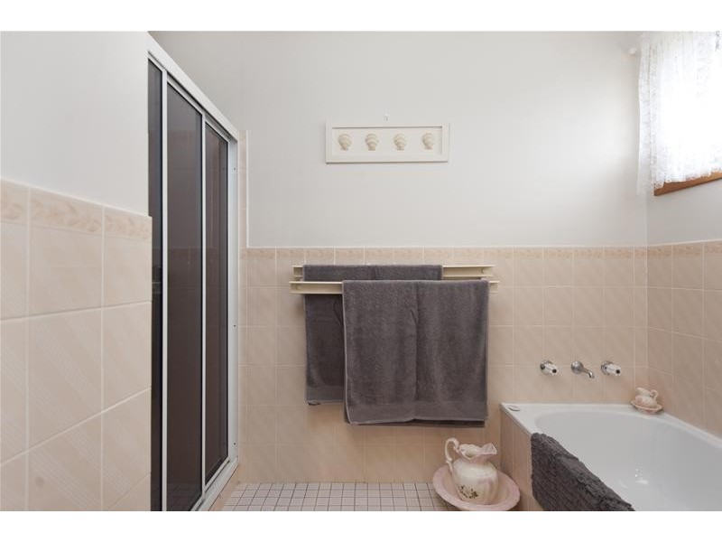 22 Eric Fenning Drive, Surf Beach NSW 2536