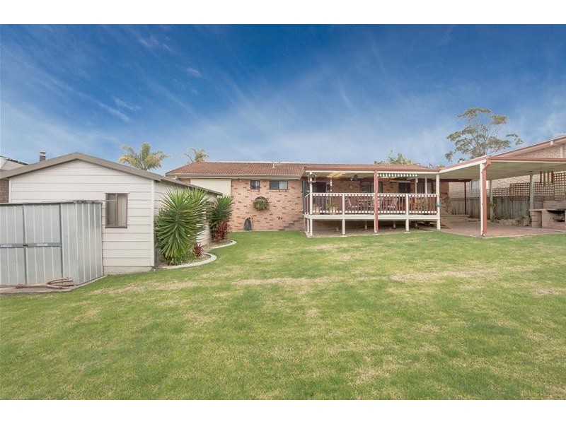 22 Eric Fenning Drive, Surf Beach NSW 2536