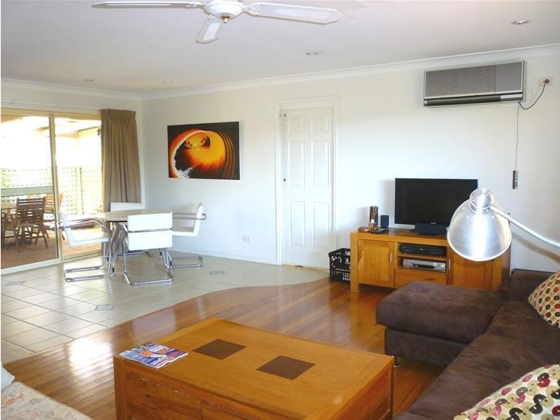 41 Karoola Crescent, Surfside NSW 2536