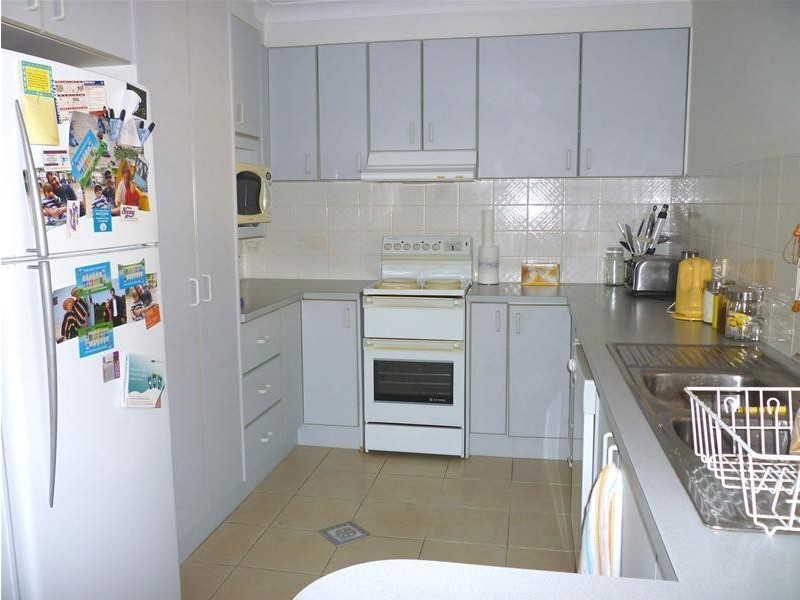 41 Karoola Crescent, Surfside NSW 2536