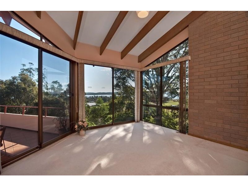 27 Ridge Street, Catalina NSW 2536