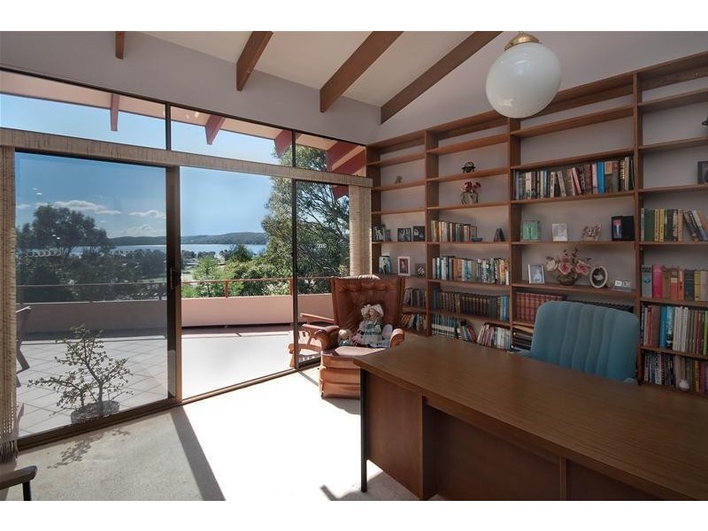 27 Ridge Street, Catalina NSW 2536