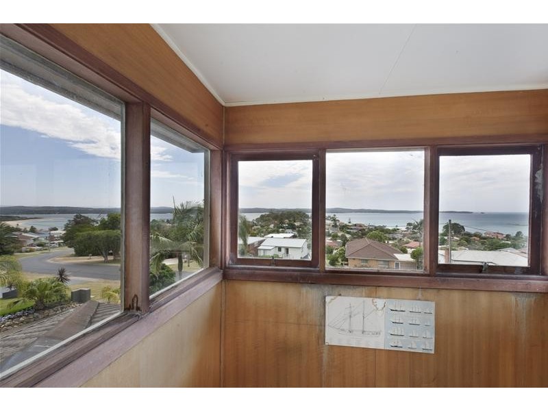 32 Ocean Road, Batehaven NSW 2536