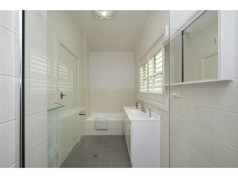 32 Ocean Road, Batehaven NSW 2536