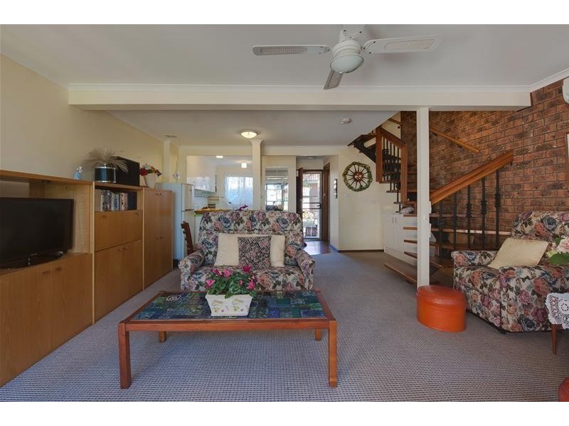 1/700 Beach Road, Surf Beach NSW 2536