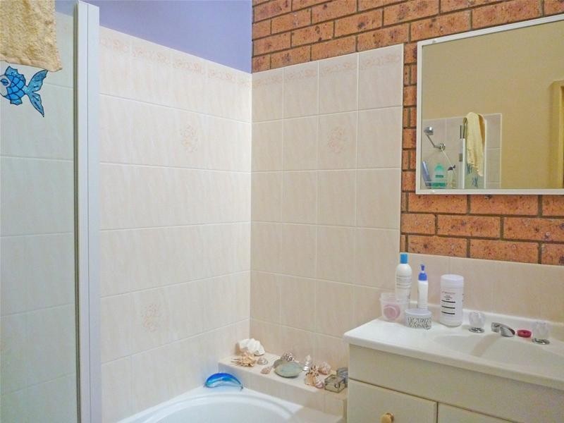 12/2 Eric Fenning Drive, Surf Beach NSW 2536