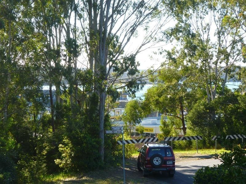 2/2 Bent Street, Batemans Bay NSW 2536