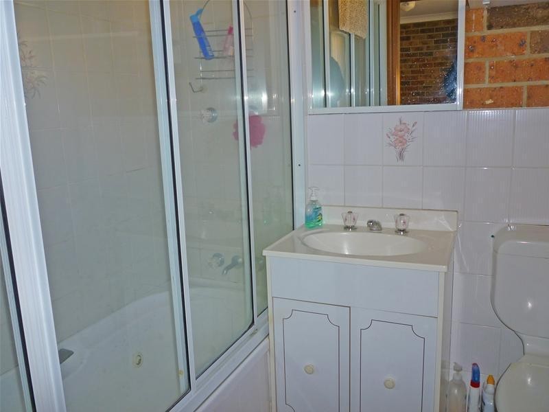 2/2 Bent Street, Batemans Bay NSW 2536