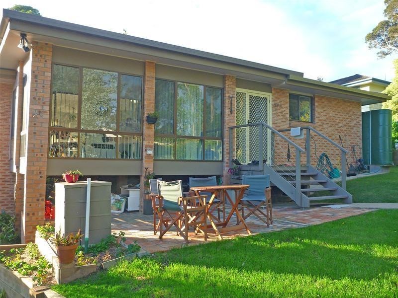 3 Hillview Place, Sunshine Bay NSW 2536