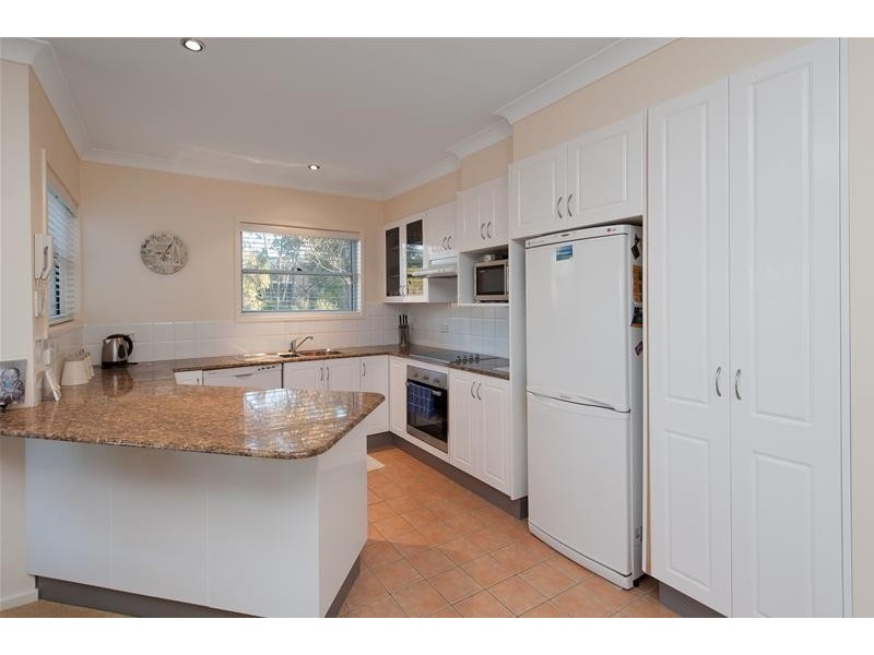 8/10 Edgewood Place, Denhams Beach NSW 2536