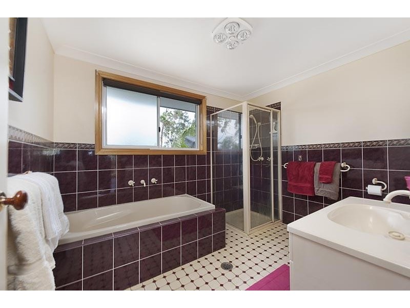 19 Avalon Street, Batemans Bay NSW 2536