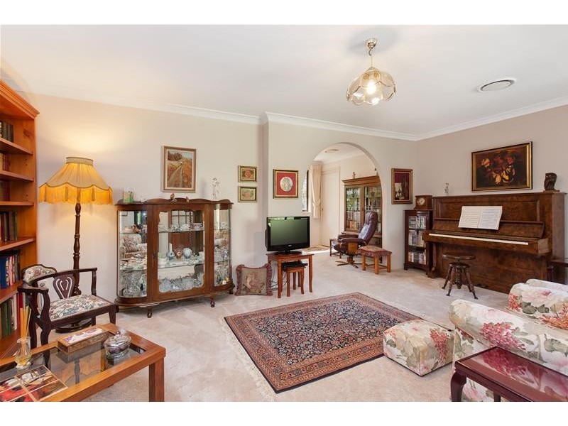 8 Jerupa Close, Surf Beach NSW 2536