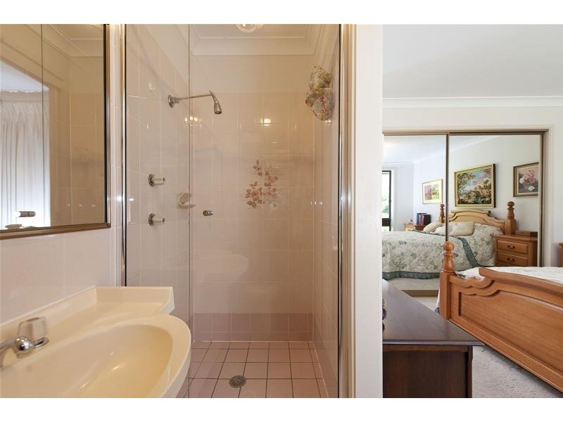 8 Jerupa Close, Surf Beach NSW 2536