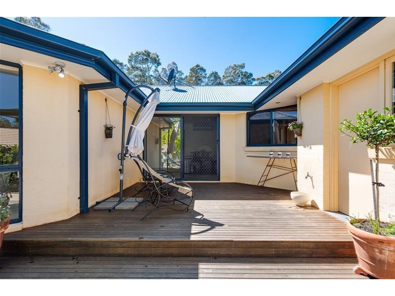 7 Leichhardt Place, Sunshine Bay NSW 2536