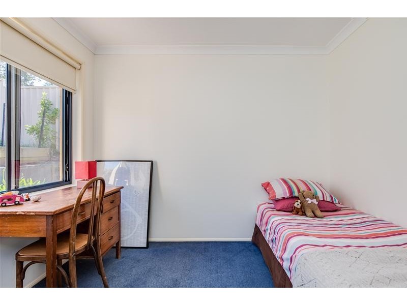 7 Leichhardt Place, Sunshine Bay NSW 2536